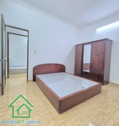 CHỈ 4,35 TỶ – HẺM 5M, CHỈ VÀI CĂN RA HẺM XE TẢI – LŨY BÁN BÍCH – GẦN ĐẦM SEN – 2 TẦNG BTCT – NHÀ MỚI Ở NGAY * DT: 37m² (4,6x9)m – thực tế 5x9m * Trệt + lầu BTCT, 2PN, 3WC, ban công đúc 2m, nhà mới đẹp rộng rãi