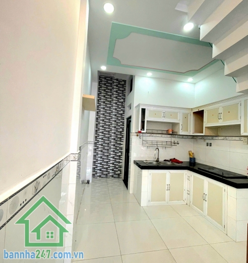 CHỈ 3,6 TỶ (TL) – NHÀ MỚI ĐẸP – HẺM 3 GÁC – KHU AO LẮNG - Đường 13A – Bình Tân – giáp Tân Phú Diện tích: 30m² - DTSD: 52m² Kết cấu: 2 tầng – 2PN – 2WC Hoàn công đủ