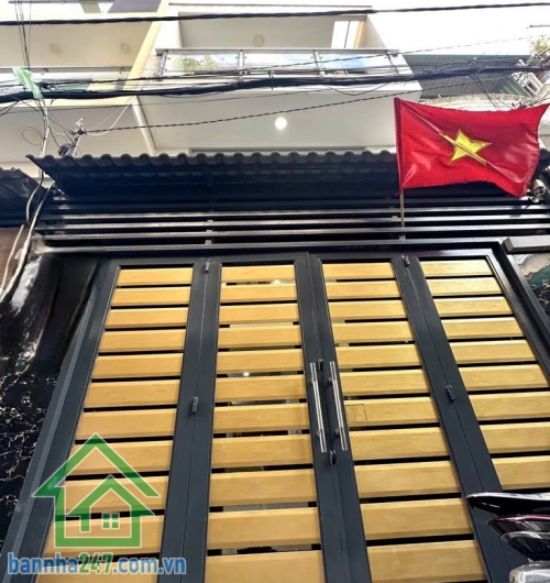 BÁN NHÀ 3 TẦNG – CHỢ VẢI PHÚ THỌ HÒA – HẺM Ô TÔ – NHÀ MỚI – CHỈ 6,4 TỶ  Vị trí: Trung tâm Phú Thọ Hòa – gần chợ Vải – di chuyển dễ dàng ra Lũy Bán Bích - Âu Cơ