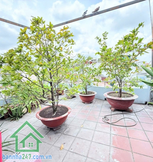 CHỈ 6,9 TỶ – NHÀ 4 TẦNG BTCT – KHU BÀU CÁT * DT: 60m² (4.8 x 13m). * Kết cấu: 1 trệt 3 lầu, tổng 4PN – 3WC. * Hẻm xe hơi, an ninh, yên tĩnh – có cổng rào.