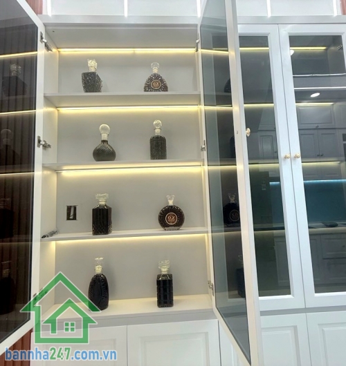 CHỈ 5,2 TỶ – SIÊU PHẨM NHÀ XÂY MỚI 100% – TRUNG TÂM TÂN PHÚ – NGAY TÔ HIỆU – 3 TẦNG – 32M² – 3PN - 2WC – SỔ HỒNG RIÊNG. Kết cấu: 1 trệt, 2 lầu đúc có sân thượng. 