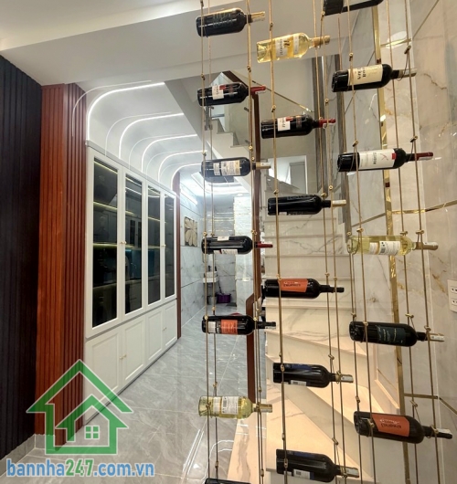 CHỈ 5,2 TỶ – SIÊU PHẨM NHÀ XÂY MỚI 100% – TRUNG TÂM TÂN PHÚ – NGAY TÔ HIỆU – 3 TẦNG – 32M² – 3PN - 2WC – SỔ HỒNG RIÊNG. Kết cấu: 1 trệt, 2 lầu đúc có sân thượng. 