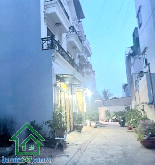 NHỈNH 4 TỶ - LÔ ĐẤT ĐẸP KHU PHÂN LÔ - XE TẢI VÀO TẬN NƠI - GIÁP TÂN PHÚ 