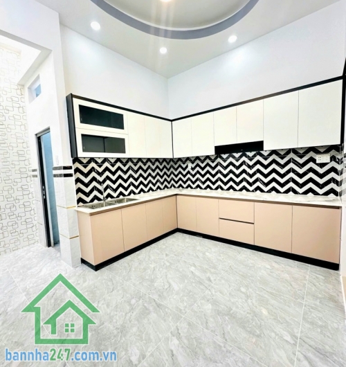 CHỈ 5,97 TỶ - LÊ VĂN QUỚI - HẺM XE HƠI 6M - GIÁP TÂN PHÚ - 4PN - 3WC. Nhà 3 tầng kiên cố, 52m² (vuông vức), thiết kế hiện đại, 4PN - 3WC, chỉ việc xách vali vào ở. 