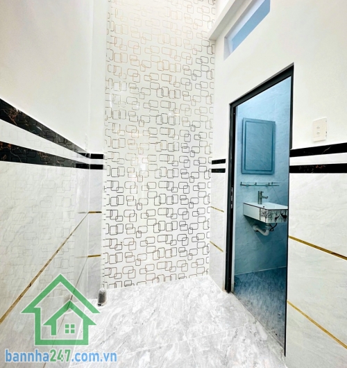 CHỈ 5,97 TỶ - LÊ VĂN QUỚI - HẺM XE HƠI 6M - GIÁP TÂN PHÚ - 4PN - 3WC. Nhà 3 tầng kiên cố, 52m² (vuông vức), thiết kế hiện đại, 4PN - 3WC, chỉ việc xách vali vào ở. 