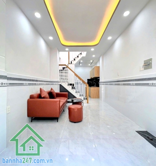 CHỈ 3.179 TỶ – NHÀ 2 TẦNG GẦN CHỢ BÌNH LONG – HẺM 3M – GIÁP TÂN PHÚ – SỔ ĐẸP, HOÀN CÔNG ĐỦ * Diện tích: 3 x 8m – DTSD: 48m² * Kết cấu: 1 trệt 1 lầu, gồm 2PN + 2WC