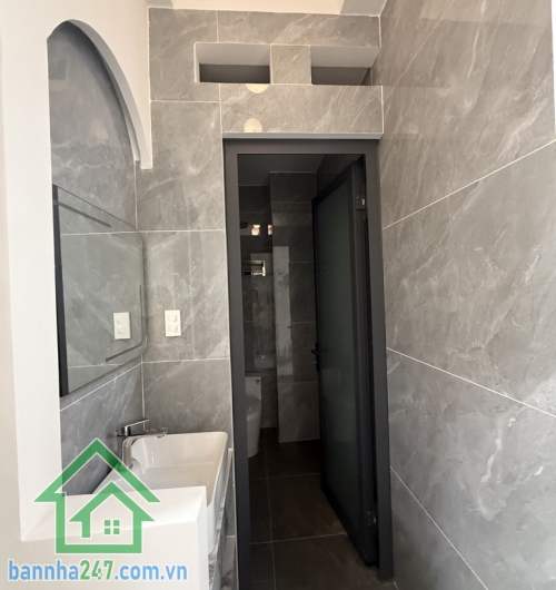 NHÀ ĐẸP – VỊ TRÍ ĐẮC ĐỊA – HẺM 1 SẸC XE HƠI 6M THÔNG – 5 TẦNG – 48M² – HƯƠNG LỘ 2 – GIÁP TÂN PHÚ – CHỈ 6.6 TỶ Diện tích: 48m², sổ đẹp, pháp lý chuẩn, sang tên nhanh.