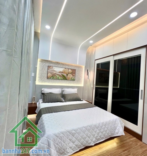 NHÀ ĐẸP – VỊ TRÍ ĐẮC ĐỊA – HẺM 1 SẸC XE HƠI 6M THÔNG – 5 TẦNG – 48M² – HƯƠNG LỘ 2 – GIÁP TÂN PHÚ – CHỈ 6.6 TỶ Diện tích: 48m², sổ đẹp, pháp lý chuẩn, sang tên nhanh.
