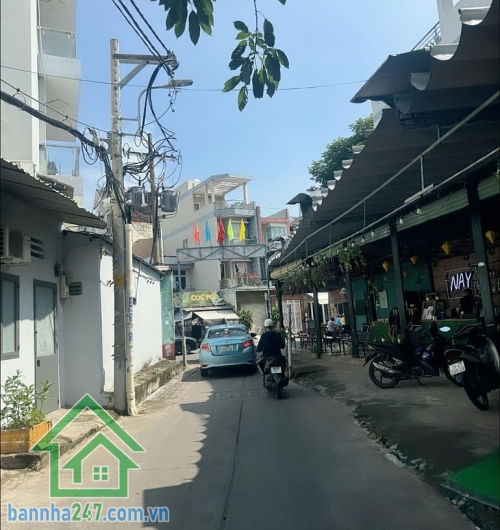 NHÀ ĐẸP 4 TẦNG – KHU VIP VƯỜN LÀI – HẺM XE TẢI – CHỈ NHỈNH 11 TỶ.  Trung tâm Vườn Lài, Tân Phú – Gần UBND Quận – Giáp Tân Bình. Hẻm xe tải thông tứ hướng