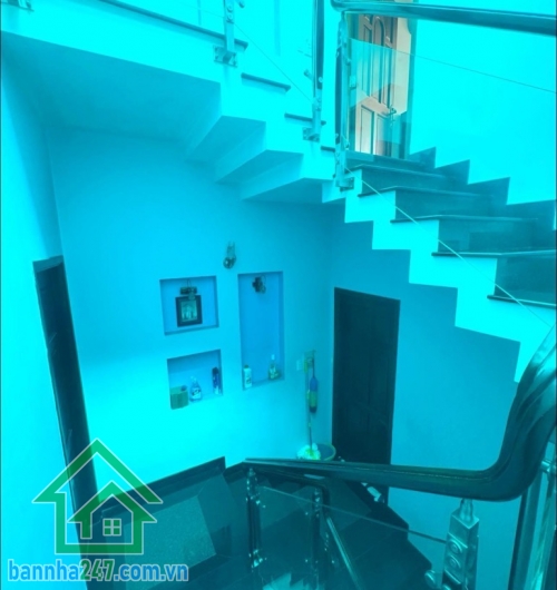 NHÀ ĐẸP 4 TẦNG – KHU VIP VƯỜN LÀI – HẺM XE TẢI – CHỈ NHỈNH 11 TỶ.  Trung tâm Vườn Lài, Tân Phú – Gần UBND Quận – Giáp Tân Bình. Hẻm xe tải thông tứ hướng