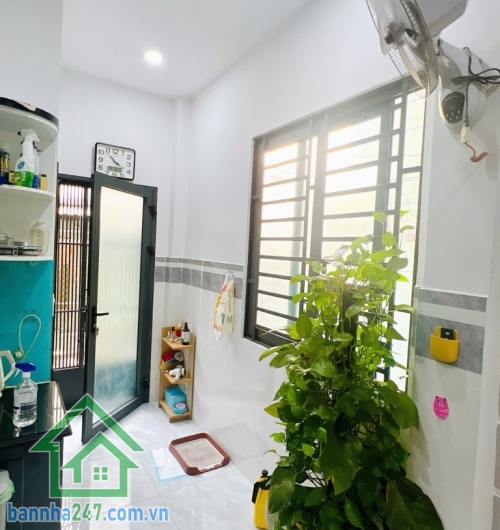 NHÀ GÓC 2 TẦNG BTCT – TÂN PHÚ –