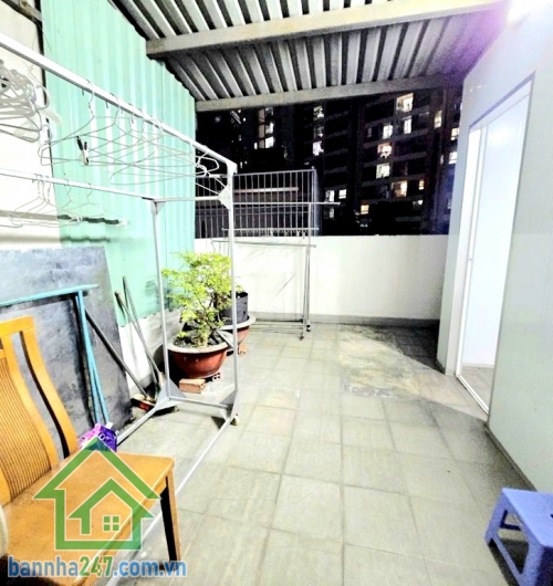CHỈ 13,5 TỶ – MTKD ĐƯỜNG 15M – NGAY TÂN SƠN NHÌ – GIÁP TÂN BÌNH - DT 84m² (5x17)m – 4 TẦNG – 5PN LỚN – 5WC – SẴN CHỖ LẮP THANG MÁY - PHÙ HỢP VỪA Ở VỪA KINH DOANH