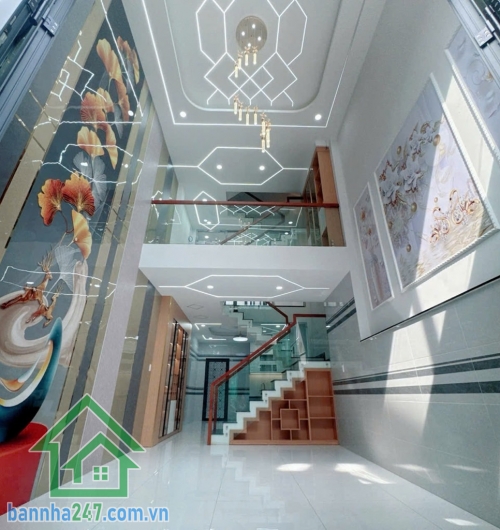 NHÀ ĐẸP 5 TẦNG – HẺM XE HƠI VIP – HƯƠNG LỘ 2 – NGAY 4 XÃ – NHỈNH 6 TỶ Diện tích: 4 x 13.5m – công nhận đủ, vuông vức. Kết cấu BTCT 5 tầng mới tinh.