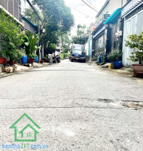 CHỈ 5,1 TỶ – MTKD ĐƯỜNG 8M – XE TẢI VI VU – NHÀ C4 SIÊU TIỆN KINH DOANH/CHO THUÊ – 66M² (4x16,25)m – SỔ ĐẸP CHUẨN PHÁP LÝ * Nhà mặt tiền kinh doanh, đường rộng.