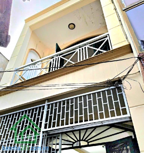 CHỈ 4,2 TỶ – NHÀ QUẬN 10, NGAY HÒA HƯNG – HẺM THÔNG, 3 BƯỚC RA HXH - DT: 46,4M2 (3.1 X 13)M - HOÀN CÔNG ĐẦY ĐỦ  Diện tích vừa vặn, pháp lý rõ ràng, sổ hồng riêng. Hỗ trợ vay ngân hàng. 