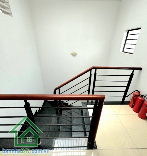 CHỈ 7 TỶ – TRẦN THỊ TRỌNG, TÂN BÌNH - GIÁ CHỈ ~100 TRIỆU/M² – XE HƠI NGỦ TRONG NHÀ - NHÀ 5 TẦNG BTCT – DT: (5.1X13)M - 5 PN – 3 WC Vị trí trung tâm Tân Bình 