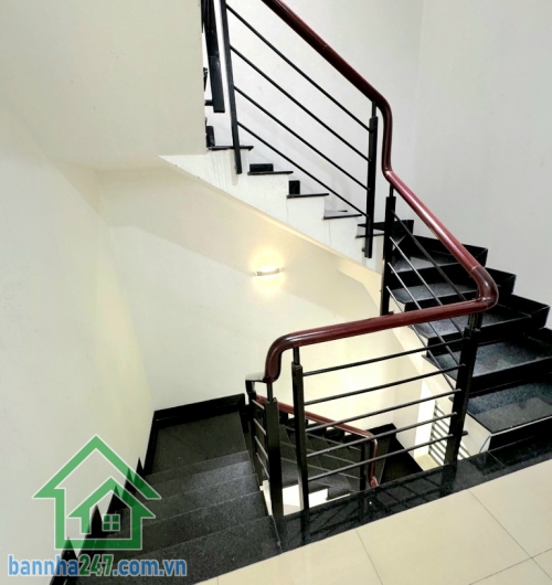 CHỈ 7 TỶ – TRẦN THỊ TRỌNG, TÂN BÌNH - GIÁ CHỈ ~100 TRIỆU/M² – XE HƠI NGỦ TRONG NHÀ - NHÀ 5 TẦNG BTCT – DT: (5.1X13)M - 5 PN – 3 WC Vị trí trung tâm Tân Bình 
