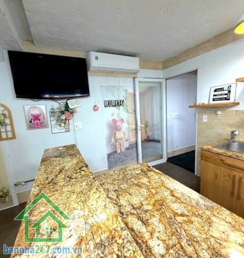 CHỈ 8,7 TỶ – TRUNG TÂM TÂN PHÚ – GẦN NHÀ THỜ TÂN HƯƠNG - HẺM Ô TÔ NGỦ TRONG NHÀ – GẦN MẶT TIỀN – 76M² - 3PN – 3WC Diện tích: 76m² – Sổ vuông A4 - Kết cấu: 3 tầng.