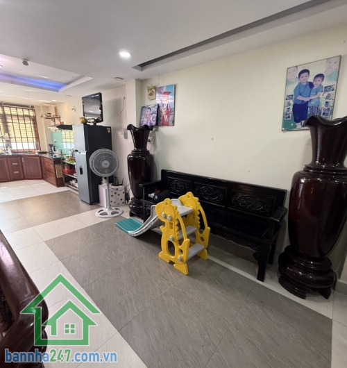 SIÊU PHẨM TÂN BÌNH – KHU PHÂN LÔ VIP – KẾ BÊN Q10, Q11 – 5 TẦNG – 2 XE HƠI NGỦ TRONG NHÀ - Chỉ: 10,5 TỶ Diện tích chuẩn, thiết kế hiện đại, nhà đúc kiên cố,khu phân lô Tân Bình, giáp Q10, Q11.