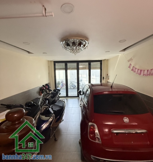 SIÊU PHẨM TÂN BÌNH – KHU PHÂN LÔ VIP – KẾ BÊN Q10, Q11 – 5 TẦNG – 2 XE HƠI NGỦ TRONG NHÀ - Chỉ: 10,5 TỶ Diện tích chuẩn, thiết kế hiện đại, nhà đúc kiên cố,khu phân lô Tân Bình, giáp Q10, Q11.