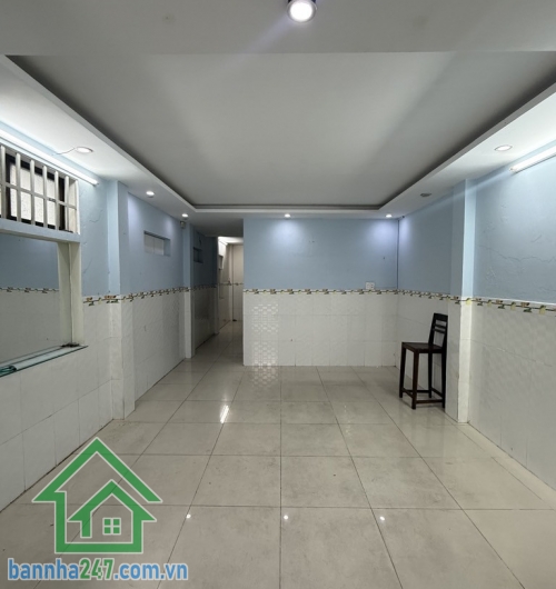 SIÊU PHẨM TÂN BÌNH – LÔ GÓC 2MT – HXH – 4PN – CHỈ 4,7 TỶ Diện tích: 54m² Kết cấu: 2 tầng, 4PN, 2WC, nhà thoáng mát, dọn vào ở ngay Vị trí cực đẹp: Lý Thường Kiệt 