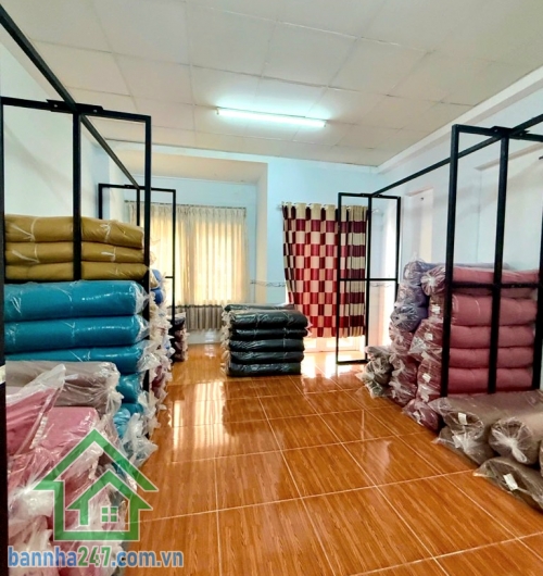 CHỈ 15 TỶ – KHU VIP BÀU CÁT, TÂN BÌNH – HẺM 10M NHƯ MẶT TIỀN – NGAY CHỢ VẢI – GẦN 100M² – 3 TẦNG BTCT – 4PN – 3WC - SỔ VUÔNG! Vị trí: Trung tâm Bàu Cát