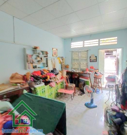 CHỈ 7.8 TỶ – Hồ Thị Kỷ, Quận 10 – Xe tải thông, phố ẩm thực sầm uất DT: 42m² (3.5 x 12m) – vuông vức. Kết cấu: 1 trệt 1 lầu, 2PN, 2WC, PK, bếp đầy đủ. Đường xe tải lưu thông thoải mái – phù hợp ở, kinh doanh hoặc cho thuê. Khu dân cư văn minh, an ninh, ti
