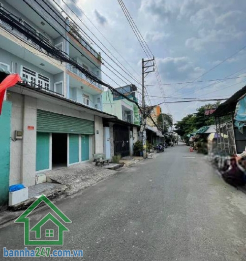 HXT 6M – THẲNG 1 TRỤC – LÊ VĂN QUỚI – 150M² – NHỈNH 9 TỶ DT: 150m² – sổ đẹp, nở hậu nhẹ – không lỗi phong thủy Nhà 1 trệt + 1 lửng, đã cũ – tiện xây mới. 