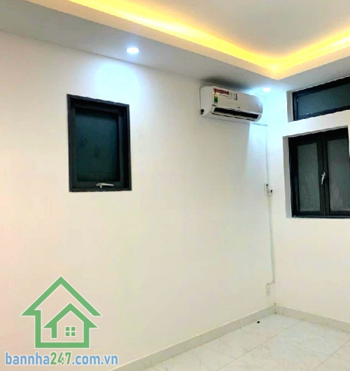 CHỈ 2,85 TỶ - SIÊU PHẨM NI SƯ HUỲNH LIÊN – TRUNG TÂM TÂN BÌNH – NHÀ ĐẸP Ở NGAY – 2PN  Đường Ni Sư Huỳnh Liên – Quận Tân Bình DT: 3m x 4.3m (nở hậu 3.3m). Kết cấu: 1 trệt – 1 lửng – 1 lầu – 2PN
