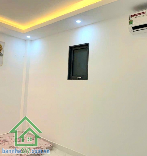 CHỈ 2,85 TỶ - SIÊU PHẨM NI SƯ HUỲNH LIÊN – TRUNG TÂM TÂN BÌNH – NHÀ ĐẸP Ở NGAY – 2PN  Đường Ni Sư Huỳnh Liên – Quận Tân Bình DT: 3m x 4.3m (nở hậu 3.3m). Kết cấu: 1 trệt – 1 lửng – 1 lầu – 2PN