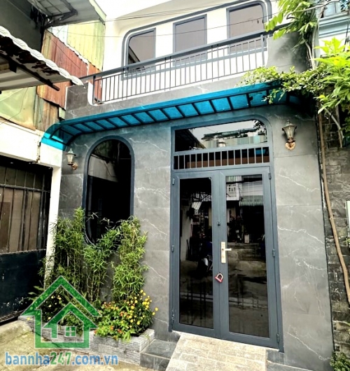 CHỈ 4,05 TỶ - NHÀ HXH LÊ VĂN KHƯƠNG – 45M² (4x11) – 2 TẦNG - 2PN - ĐANG CHO THUÊ Vị trí: Hẻm ô tô, ngay chợ Thiếc Cách 500m ra mặt tiền Lê Văn Khương DT: 45m