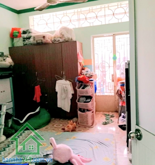 CHỈ 7,8 TỶ – GIÁP QUẬN 11 – XE HƠI VÀO NHÀ – DT: 48m² (4 × 12m) 3 TẦNG - 3PN - 3WC Căn nhà vị trí cực tốt – phù hợp ở hoặc đầu tư, giá còn thương lượng cho khách thiện chí - Mob 0933144037