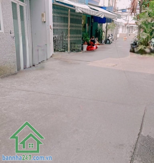 CHỈ 5,8 TỶ – HẺM THÔNG – TRƯỚC NHÀ HƠN 6M – KINH DOANH TỐT  Căn nhà vị trí đẹp – hẻm rộng hiếm – vừa ở vừa kinh doanh cực tiện! Diện tích: 4 × 9m – vuông vức