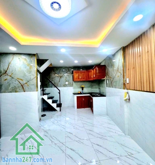 CHỈ 4,58 TỶ – KHU HIẾM NHÀ VƯỜN LÀI, QUẬN 10 – 3 TẦNG – NỞ HẬU - 2PN – 3WC Căn nhà trung tâm Quận 10 – nhỏ xinh nhưng “cực có giá trị”! Diện tích: 22m² (2.8 × 6) Nở Hậu 4,7m Mob 0933144037