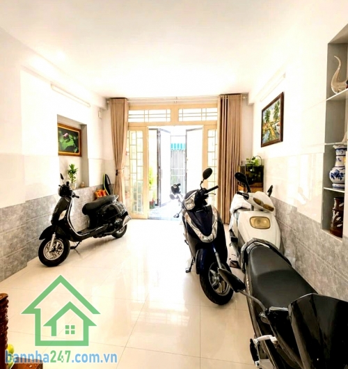 CHỈ 9,7 TỶ – HẺM XE TẢI – KẾ TÂN SƠN NHÌ – AEON TÂN PHÚ – NHÀ 5 TẦNG BTCT CỰC ĐẸP - DT: (4 x 18)M - 4 PN - 6 WC