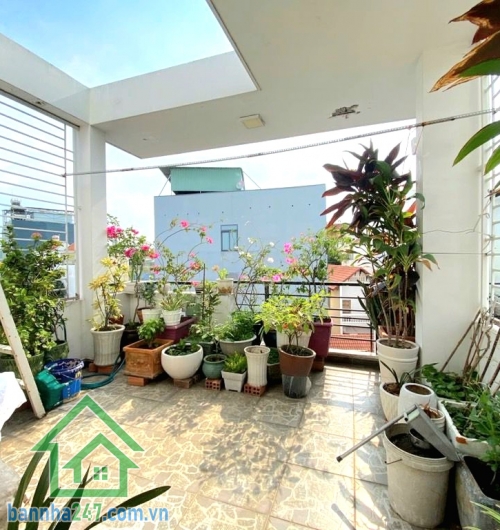 CHỈ 9,7 TỶ – HẺM XE TẢI – KẾ TÂN SƠN NHÌ – AEON TÂN PHÚ – NHÀ 5 TẦNG BTCT CỰC ĐẸP - DT: (4 x 18)M - 4 PN - 6 WC