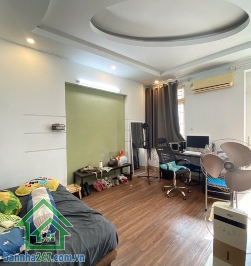 CHỈ 9,7 TỶ – HẺM XE TẢI – KẾ TÂN SƠN NHÌ – AEON TÂN PHÚ – NHÀ 5 TẦNG BTCT CỰC ĐẸP - DT: (4 x 18)M - 4 PN - 6 WC