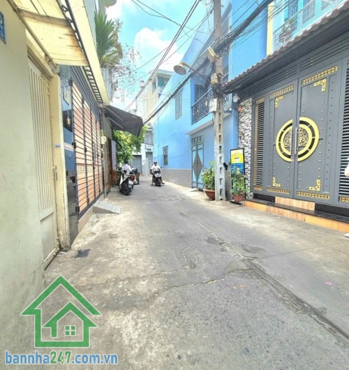 CHỈ 7.5 TỶ – HXH LẠC LONG QUÂN – 60M² (4.8x13) – 4PN - 3WC Tân Bình – hẻm xe hơi thông Hồng Lạc. Gần Bệnh viện, trường học, chỉ vài phút ra đến sân bay Tân Sơn Nhất