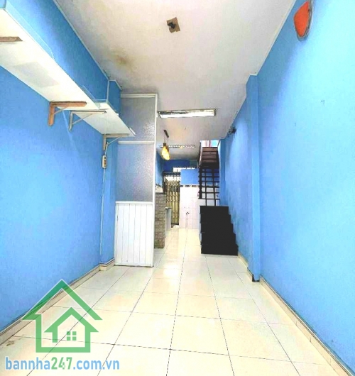 CHỈ 3,9 TỶ – GẦN NGÃ TƯ NGUYỄN TRI PHƯƠNG – BÀ HẠT 2 MẶT HẺM – TRUNG TÂM QUẬN 10 - 24M² - 2 TẦNG BTCT - 2 PN - SHR - HOÀN CÔNG ĐẦY ĐỦ  Vị trí cực đẹp gần Nguyễn Tri Phương – Bà Hạt Gần phố ẩm thực Nguyễn Tri Phương – BV Nhi Đồng 1 Thuận tiện di chuyển Quậ