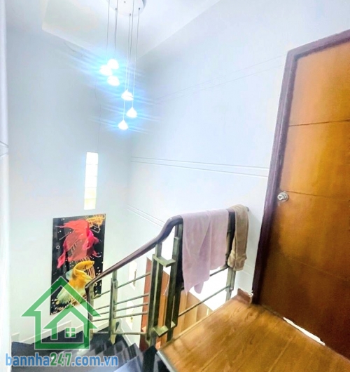 CHỈ 5,7 TỶ - NHÀ 2 MẶT HẺM - KHU VIP NGUYỄN THÁI SƠN - GẦN BV 175 - GIÁP BÌNH THẠNH - DT: (5 x 10)M - SHR - HOÀN CÔNG ĐỦ.