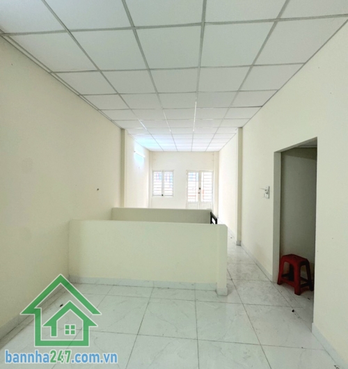 CHỈ 6,8 TỶ – NHÀ VIP QUẬN 11 – HẺM XE HƠI – SÁT MẶT TIỀN  Lãnh Binh Thăng – khu hiếm nhà bán, giá trị tăng trưởng mạnh Diện tích: 55m² (3,4/5 x 12) – nở hậu tài lộc