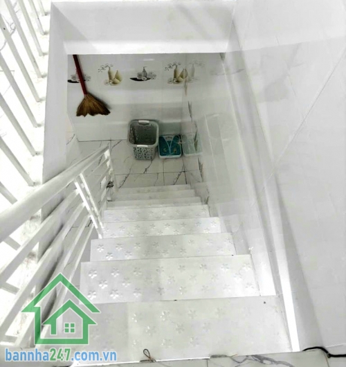 CHỈ 3,1 TỶ TL – NHÀ TÂN BÌNH GIÁ TỐT – DT: 22M² - 3 TẦNG – FULL NỘI THẤT – Ở NGAY Âu Cơ – gần Bệnh viện Tân Phú – Đại học Văn Hiến. Giáp Tân Phú – kết nối nhanh Quận 10, Quận 11, Quận 5