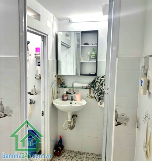 CHỈ 3,1 TỶ TL – NHÀ TÂN BÌNH GIÁ TỐT – DT: 22M² - 3 TẦNG – FULL NỘI THẤT – Ở NGAY Âu Cơ – gần Bệnh viện Tân Phú – Đại học Văn Hiến. Giáp Tân Phú – kết nối nhanh Quận 10, Quận 11, Quận 5