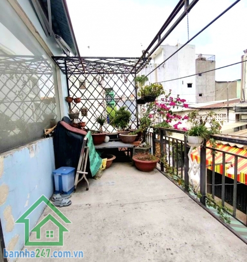 CHỈ 5,4 TỶ – SIÊU PHẨM MTKD NGAY NGUYỄN SƠN – Ở + KINH DOANH ĐỈNH - 39M² - NỞ HẬU  Trung tâm Tân Phú – vài bước ra mặt tiền Nguyễn Sơn – khu buôn bán sầm uất