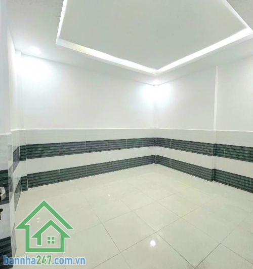 NHÀ ĐẸP KHU TÊN LỬA - DT: (4 x13) 2 TẦNG BTCT – FULL NỘI THẤT – Ở NGAY - CHỈ 5.35 TỶ 