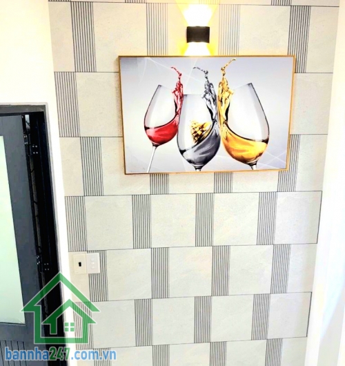 CHỈ 4,87 TỶ (TL) – CMT8, QUẬN 3 – 4 TẦNG – FULL NỘI THẤT XỊN - 2PN – 3WC Căn nhà nhỏ xinh giữa trung tâm – tiện ở, cực dễ cho thuê! Diện tích: 18m² (3 × 6m)  Mob 0933144037