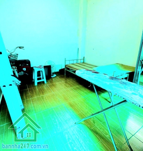 5,5 TỶ (TL) – HÀNG HIẾM TÂN BÌNH – Ô TÔ TỚI CỬA – NỞ HẬU 6M - 2PN - 2WC   Căn nhà nhỏ nhưng “cực có giá trị” – vị trí đẹp, nở hậu tài lộc, vừa ở vừa kinh doanh - Mob 0933144037