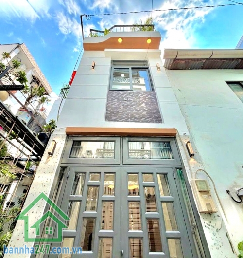 CHỈ 5,79 TỶ – PHAN XÍCH LONG – PHÚ NHUẬN – 3 TẦNG MỚI – SÁT Q1, Q3 - 3PN (có phòng ngủ trệt) – 2WC. Nhà đẹp trung tâm – sân thượng chill – vào ở là mê ngay! DTSD: 96m²
