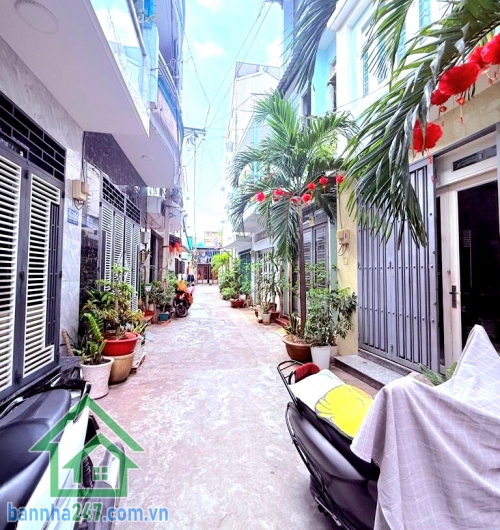 CHỈ 5,8 TỶ – HXH THẠCH LAM – TRẦN QUANG CƠ – 3 TẦNG BTCT - 3PN - 3WC  Căn nhà đẹp – vị trí trung tâm – đầy đủ công năng cho gia đình ở lâu dài! Diện tích: 43m - Mob 0933144037