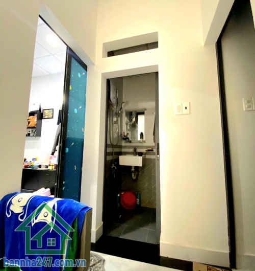 CHỈ 4,35 TỶ - HẺM 7M XE TẢI - NHÀ MỚI 2 TẦNG - SÁT AEON TÂN PHÚ - 2 PN, 2 WC, PK, bếp, BC * Diện tích: 4,1 x 8m (33m²), DTSD: 66m² * Kết cấu: 1 trệt 1 lầu * BTCT